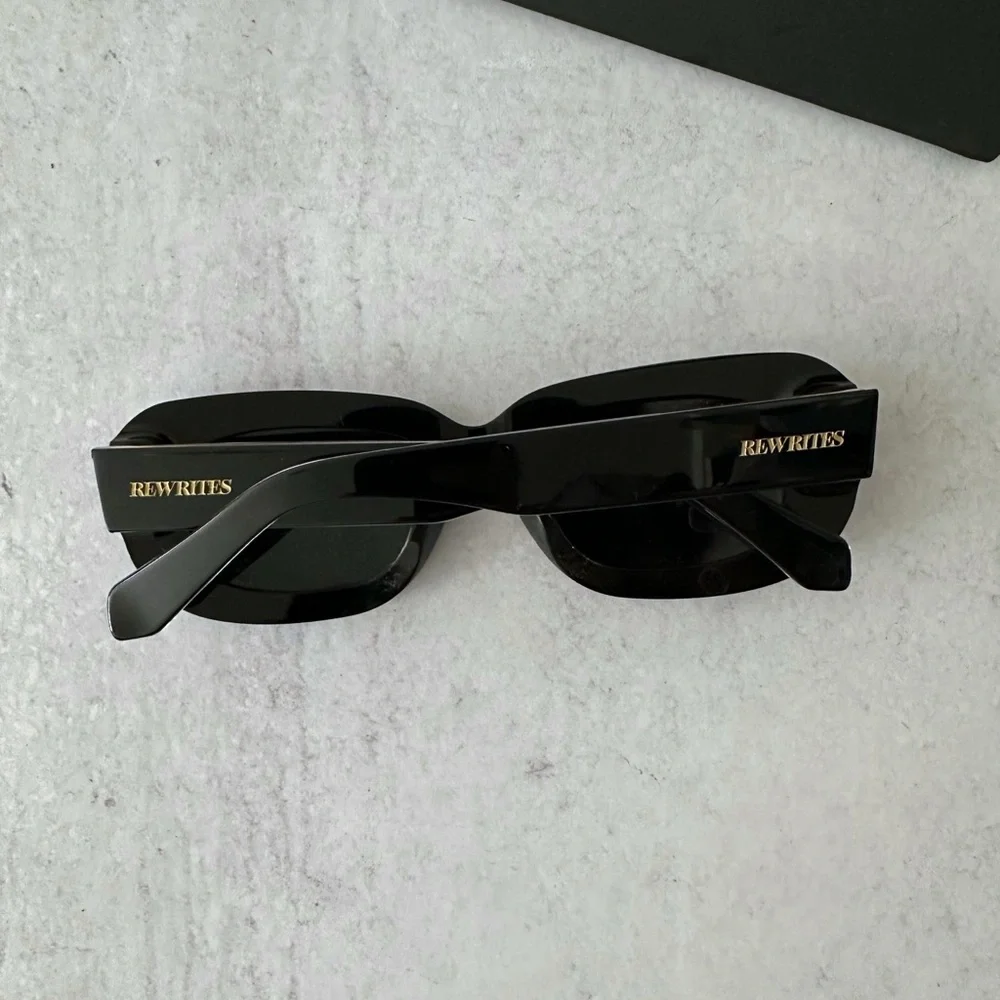 Rewrites Unfazed Rectangle Sunglasses - Picture 7 of 7